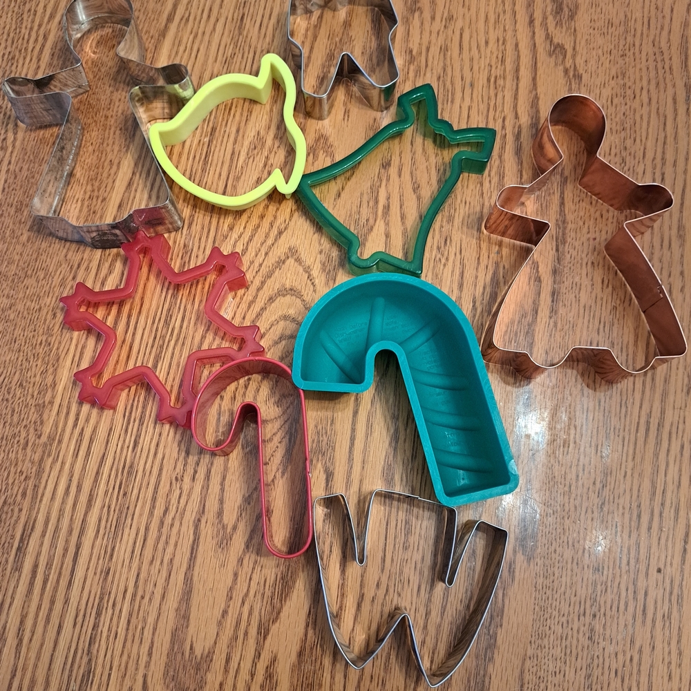 🎉free Add On🎉Assorted Holiday Cookie Cutters - Multicolor Set
